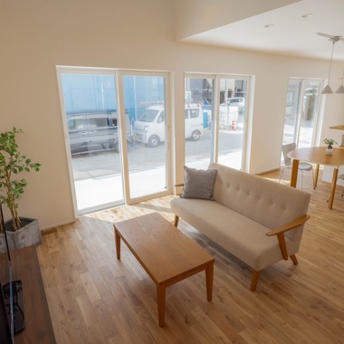 梅田　紫邑が撮影した「店舗内外装、竣工写真、宣材写真」の写真