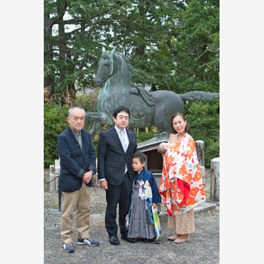 坂田年彦が出張撮影した「七五三・お宮参り」の家族写真