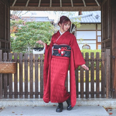 大阪フォトファクトリーが出張撮影した「成人式前撮り」の家族写真