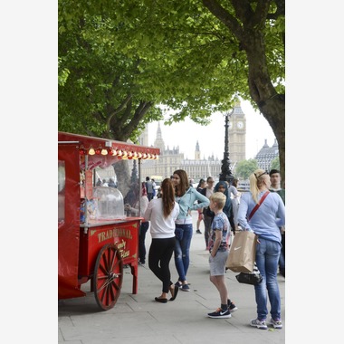 Photo taken by Lucky Sliver Sixpence - Historic Riverside