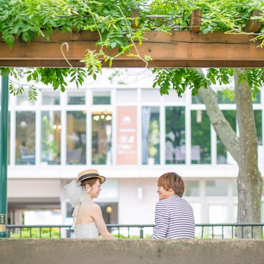 NEMURA FILMSが撮影した「洋装前撮りフォト」のウェディングフォト