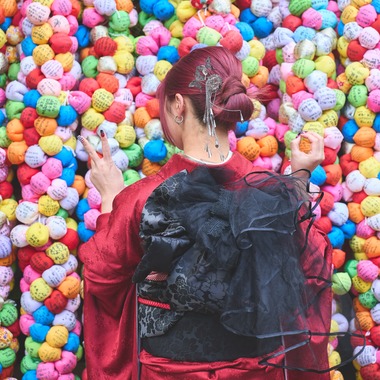 大阪フォトファクトリーが出張撮影した「成人式前撮り」の家族写真