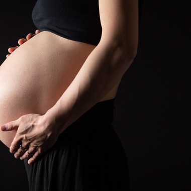 眞田 厚司が出張撮影した「マタニティ」の家族写真