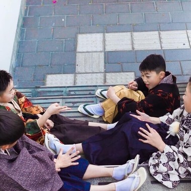 中井企画が出張撮影した「ハーフ成人式」の家族写真