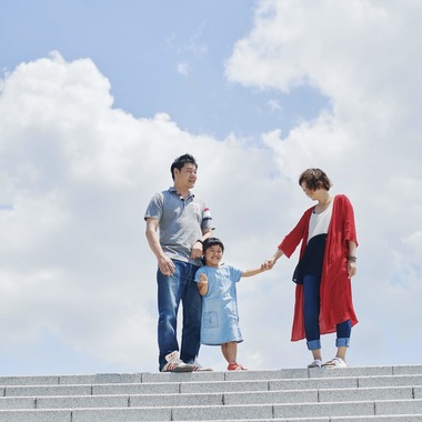 NISHIMURA AKINOBUが出張撮影した「家族フォト@二子玉川公園（東京都世田谷区）」の家族写真