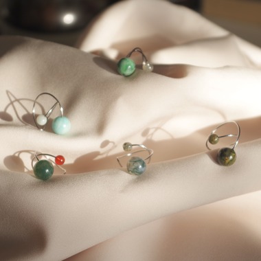 渡辺真央が撮影した「アクセサリー@自宅撮影」の写真