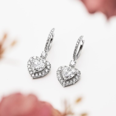 保坂　真弓が撮影した「ジュエリー商品撮影」の写真