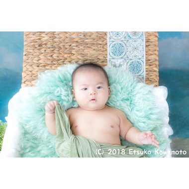 かわもとえつこが撮影した「ニューボーンフォト」の写真