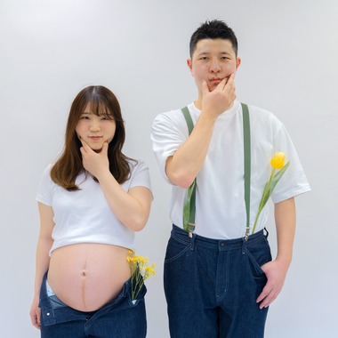 松嵜直斗が出張撮影した「ハイカラマタニティフォト」の家族写真