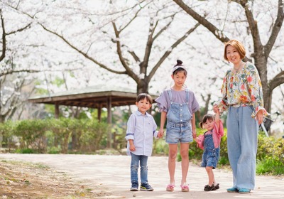 https://emily.works/articles/kids-photography-sakura-park-kashiwa-report