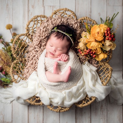 AXiS Photo Servise 藤井靖史が出張撮影したシャツ, ビーチの人々, 自然の中の人々が写ったニューボーンフォトの写真