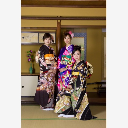 スマイルハンターが出張撮影した家族写真(キッズ,ベビーフォト)などが写った「成人式フォト」の家族写真