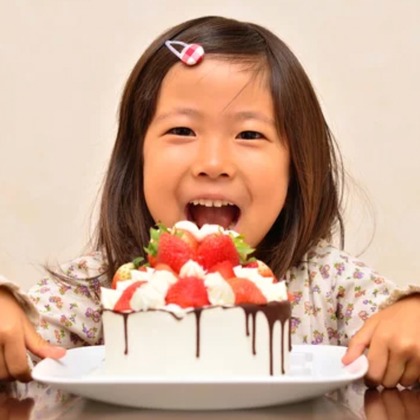 CREATIVE HOUSEが出張撮影した「バースデーフォト」の家族写真