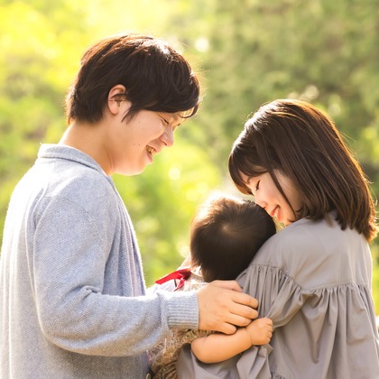 Minminが出張撮影したネクタイ, フラッシュ撮影, ジェスチャーが写った家族写真の出張撮影の写真