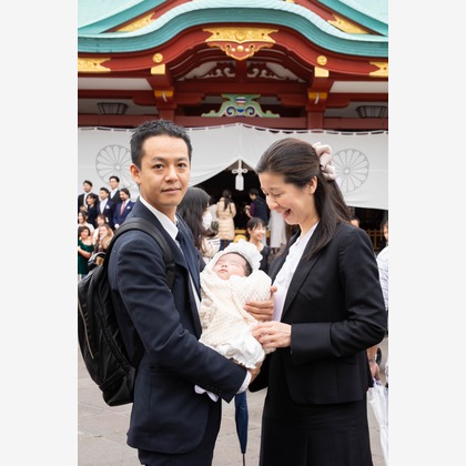 T.Matsumuraが出張撮影した日枝神社, ひえ神社, 日本の建築などが写った「お宮参り＠日枝神社」の家族写真