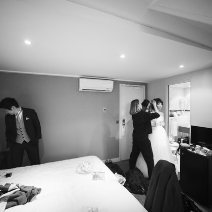 Photo of wedding photos in Paris taken by 24to Proddecu Photographer