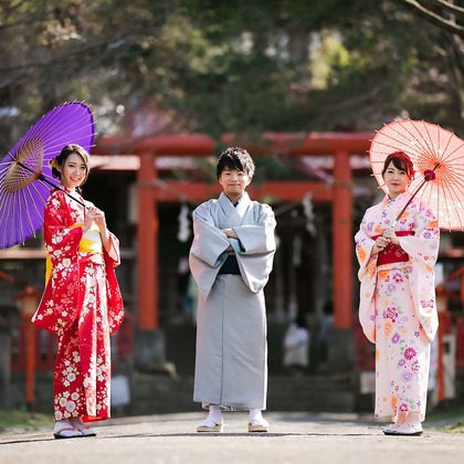 APKが出張撮影した柔道, Jujutsu, カンフーなどが写った「カジュアル着物で桜ロケーション撮影　2019年4月」の家族写真