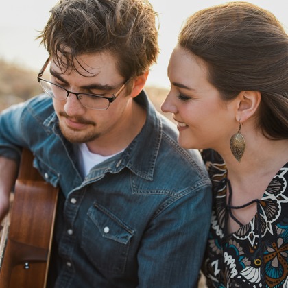 カイが撮影したウェディングや家族、ビジネスの写真