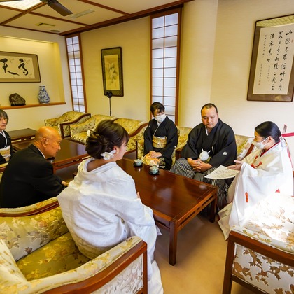 スタジオ　まるが撮影した「結婚式出張撮影（和装）」の写真