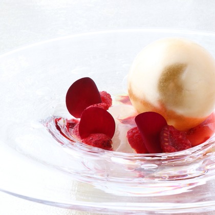 森安　照が撮影したウェディングや家族、ビジネスの写真