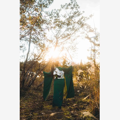 フォトグラファー笹が出張撮影したフラッシュ撮影, 自然の風景, 自然の中の人々が写った成人式撮影の写真