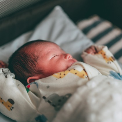 Photo Design CRIEが出張撮影した「マタニティ・ニューボーン」の家族写真