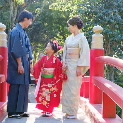 高夏写真店が出張撮影した「七五三の撮影」の家族写真