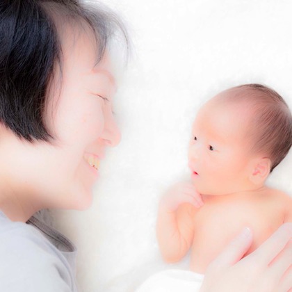 Creative Brand　Crows Nestが出張撮影した神話上の生き物, ランジェリートップ, 水着トップが写ったマタニティフォト/家族写真の出張撮影の写真