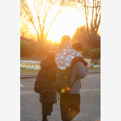 株式会社Neo-Smile 「locationbreeze」高橋 徹が出張撮影した臨江裁判所, Tooruokisan Zuigan Temple, フィクスチャなどが写った「記念写真」の家族写真