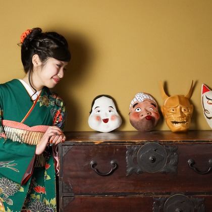 スマイルハンターが出張撮影した家族写真(キッズ,ベビーフォト)などが写った「成人式フォト」の家族写真