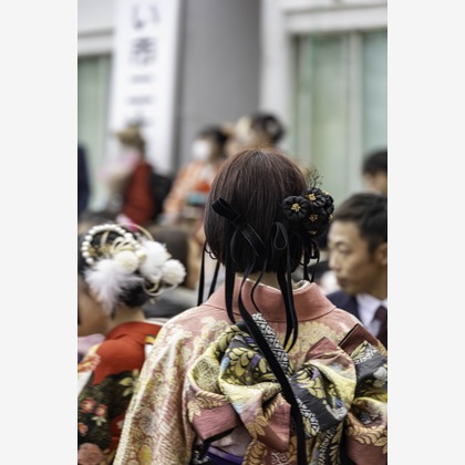 スタジオルミが出張撮影した使役動物, 黒猫, ガスなどが写った「スナップ」の家族写真