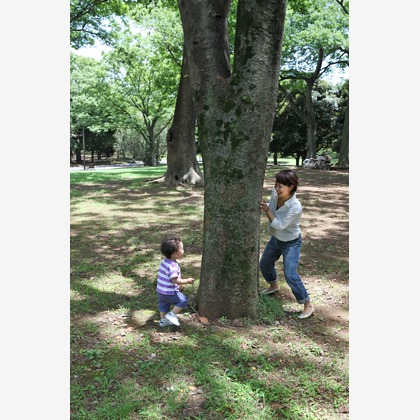 村田わかな広告写真が出張撮影したウエスト, フローリング, スリーブが写った家族写真の出張撮影の写真