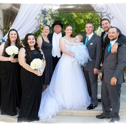 ストレングスビオンドストレングスインクが撮影したウェディングや家族、ビジネスの写真