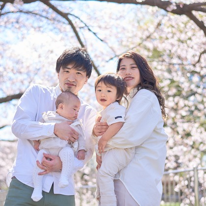 Earth Creative Productsが出張撮影した「ファミリー」の家族写真