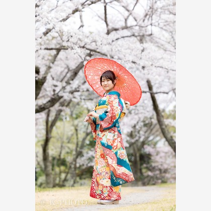 大森光太郎・K-PHOTOが出張撮影した「成人式撮影」の家族写真