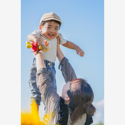 石井凡騎が出張撮影した赤ちゃん・幼児服, 慰め, 乳児が写った家族写真(キッズ,ベビーフォト)の写真
