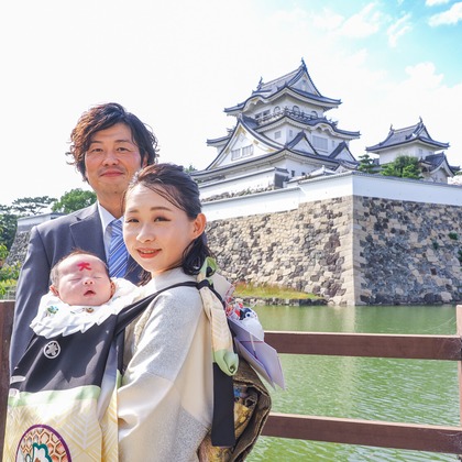 中村雅樹が出張撮影したジェスチャー, 記念写真, お宮参りが写ったお宮参りの写真