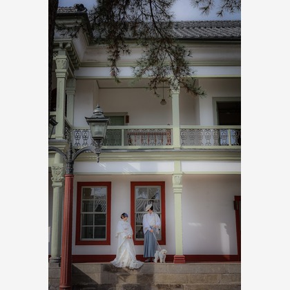 株式会社Neo-Smile 「locationbreeze」高橋 徹が出張撮影した臨江裁判所, Tooruokisan Zuigan Temple, フィクスチャなどが写った「記念写真」の家族写真