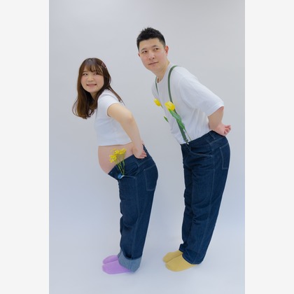 松嵜直斗が出張撮影したジェスチャー, 自然の中の人々, スリーブが写ったマタニティフォトの写真