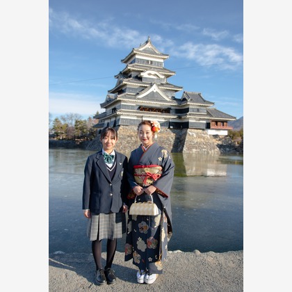 ストーンキーが撮影した「松本城での成人式」の写真