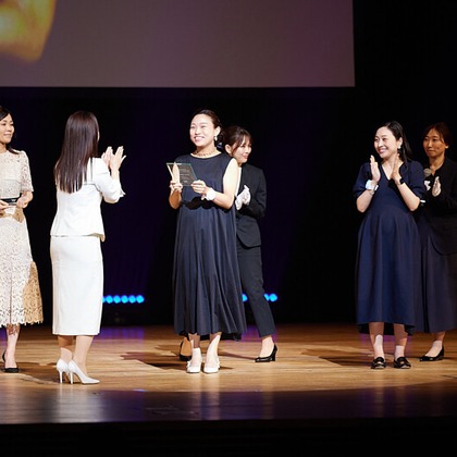 岩瀬泰治が撮影した「表書式」の写真