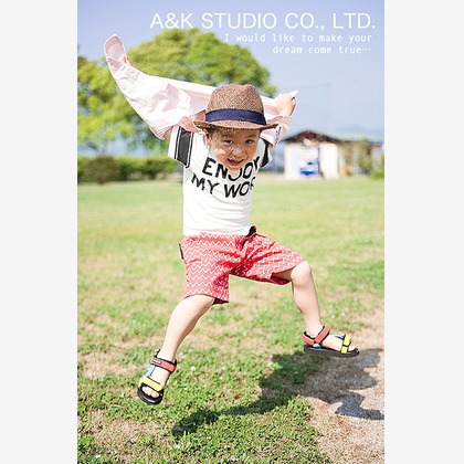 A&K STUDIO CO.,LTD.（上野 晃嗣）が出張撮影したロングボード, 哺乳類, 犬種などが写った「公園フォト@愛媛県松山市」の家族写真