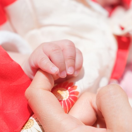 高夏写真店が出張撮影した「お宮参りの撮影」の家族写真