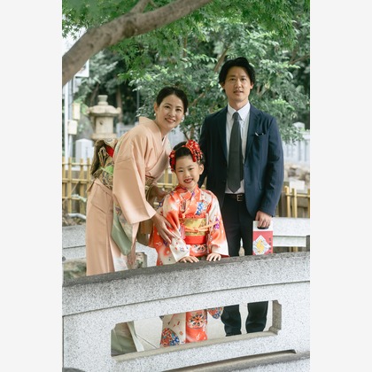 Tatsuyaが出張撮影した家族写真(キッズ,ベビーフォト)などが写った「七五三撮影（神戸 生田神社）」の家族写真