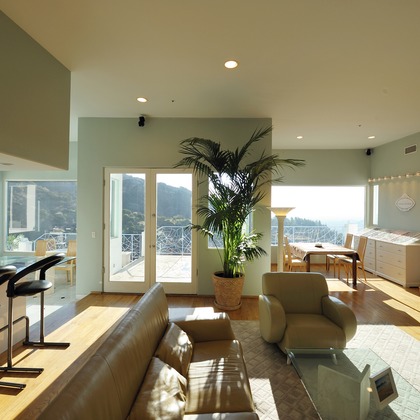 マイクロコズム合同会社が撮影した「商品イメージ」の写真