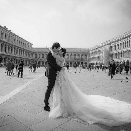 Photo of :albumName taken by MOMO