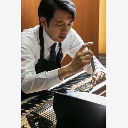 布川航太が撮影した「職人撮影-調律師」の写真