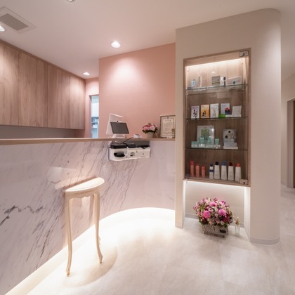 クマが撮影したウェディングや家族、ビジネスの写真