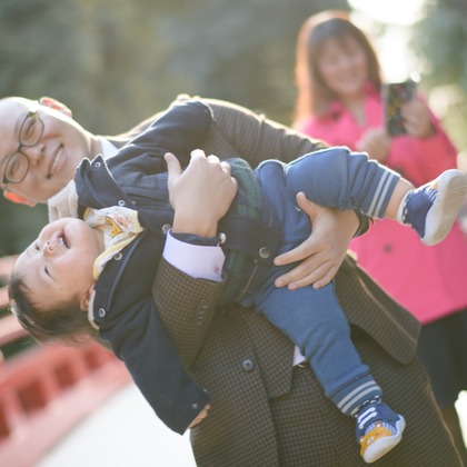 アトリエ　エピカ/清水　一哉が出張撮影したソーダライト, 植物, お宮参りなどが写った「家族写真」の家族写真