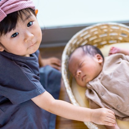 waka photoが出張撮影した自然の中の人々, 植物学, 植物が写ったニューボーンフォトの写真
